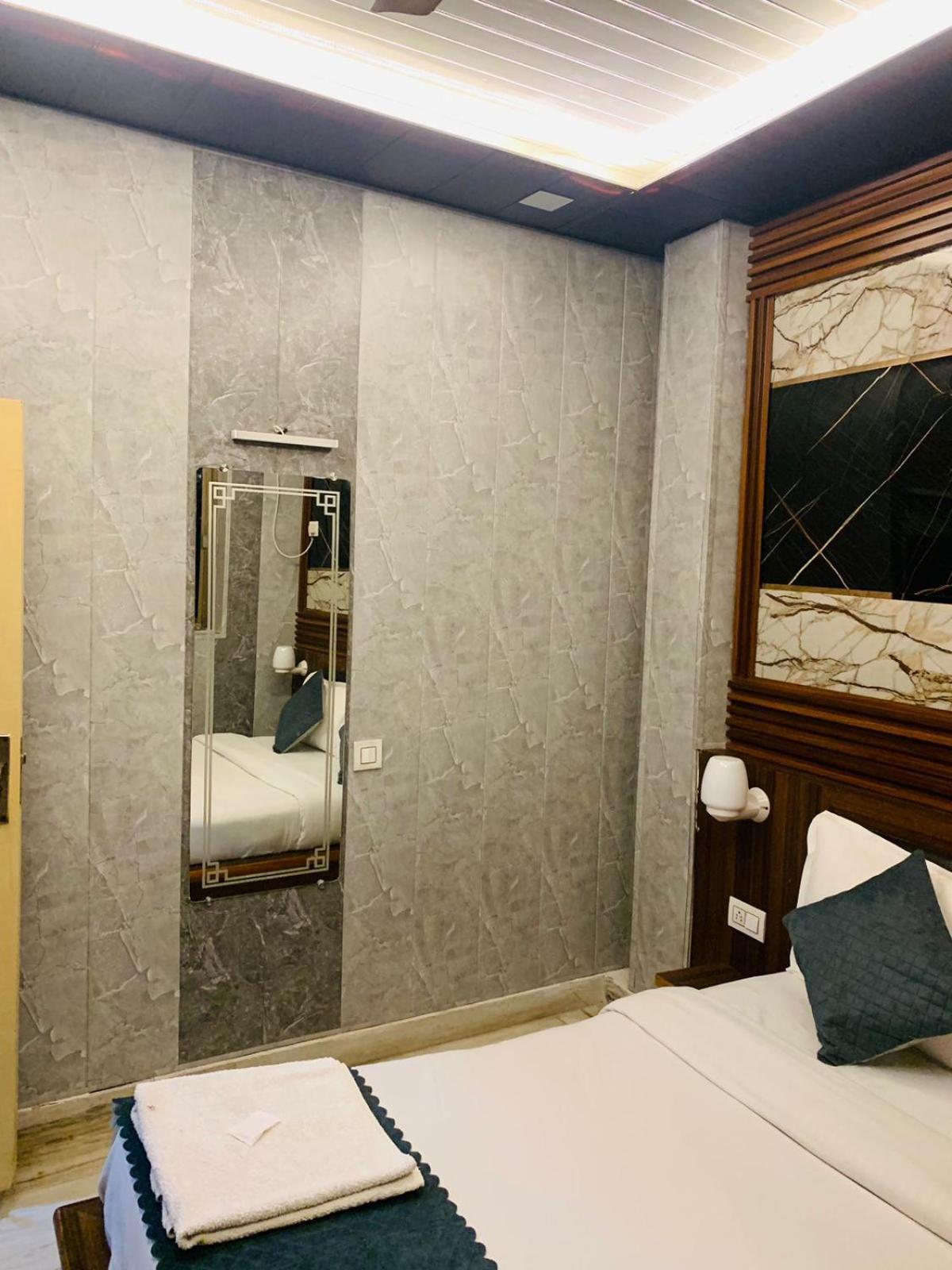 The For U - A Luxury Stay Rishīkesh Exteriör bild